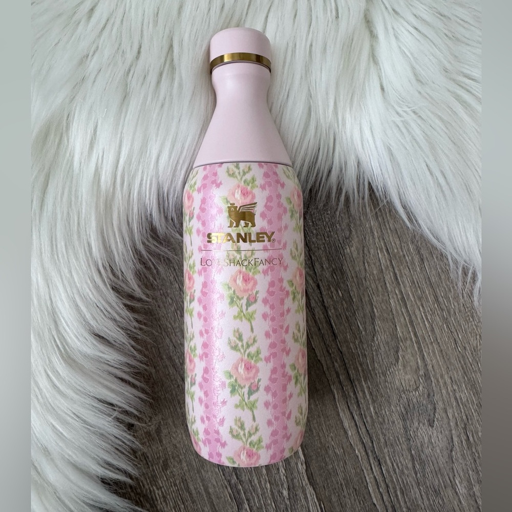🎀 NIB Stanley X LoveShackFancy All Day Slim
Bottle | 12oz Blooming Heirloom